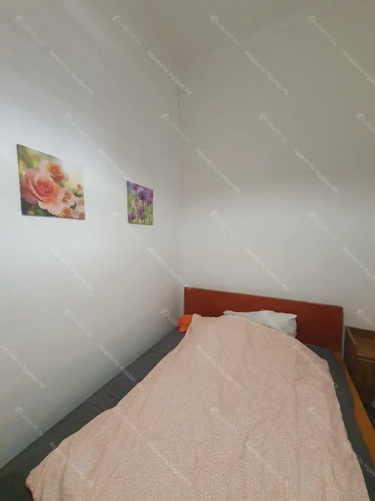 Kiadó albérlet 230000 Ft/hó áron: Budapest, VII. kerület  Klauzál tér. Mérete: 34 nm, 2 szobás | Alberlet.hu - 6646976