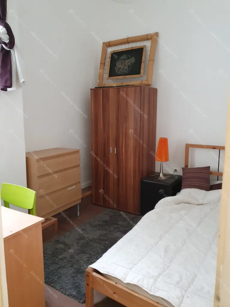 Kiadó albérlet 230000 Ft/hó áron: Budapest, VII. kerület  Klauzál tér. Mérete: 34 nm, 2 szobás | Alberlet.hu - 6648574