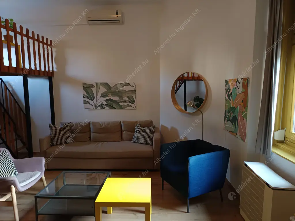 Kiadó albérlet 250000 Ft/hó áron: Budapest, VII. kerület  Klauzál tér. Mérete: 37 nm, 1 szobás | Alberlet.hu - 6589108
