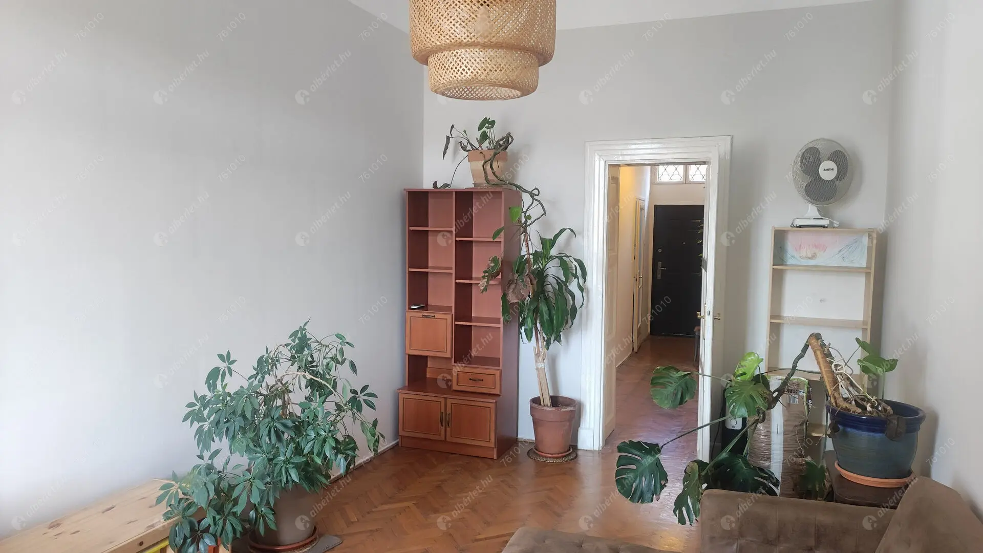 Kiadó albérlet 250000 Ft/hó áron: Budapest, VII. kerület  Klauzál tér. Mérete: 53 nm, 2 szobás | Alberlet.hu - 6443657