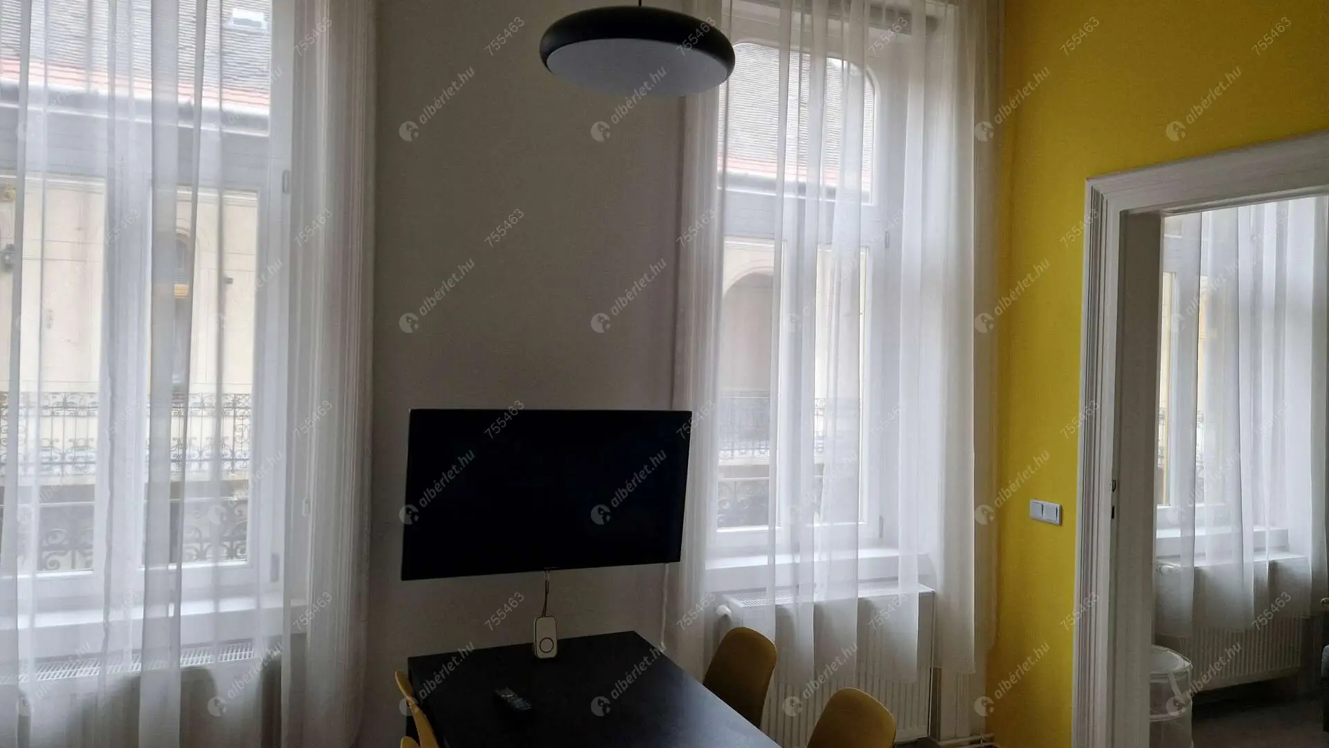 Kiadó albérlet 290000 Ft/hó áron: Budapest, VII. kerület  Klauzál tér. Mérete: 55 nm, 3 szobás | Alberlet.hu - 6375010