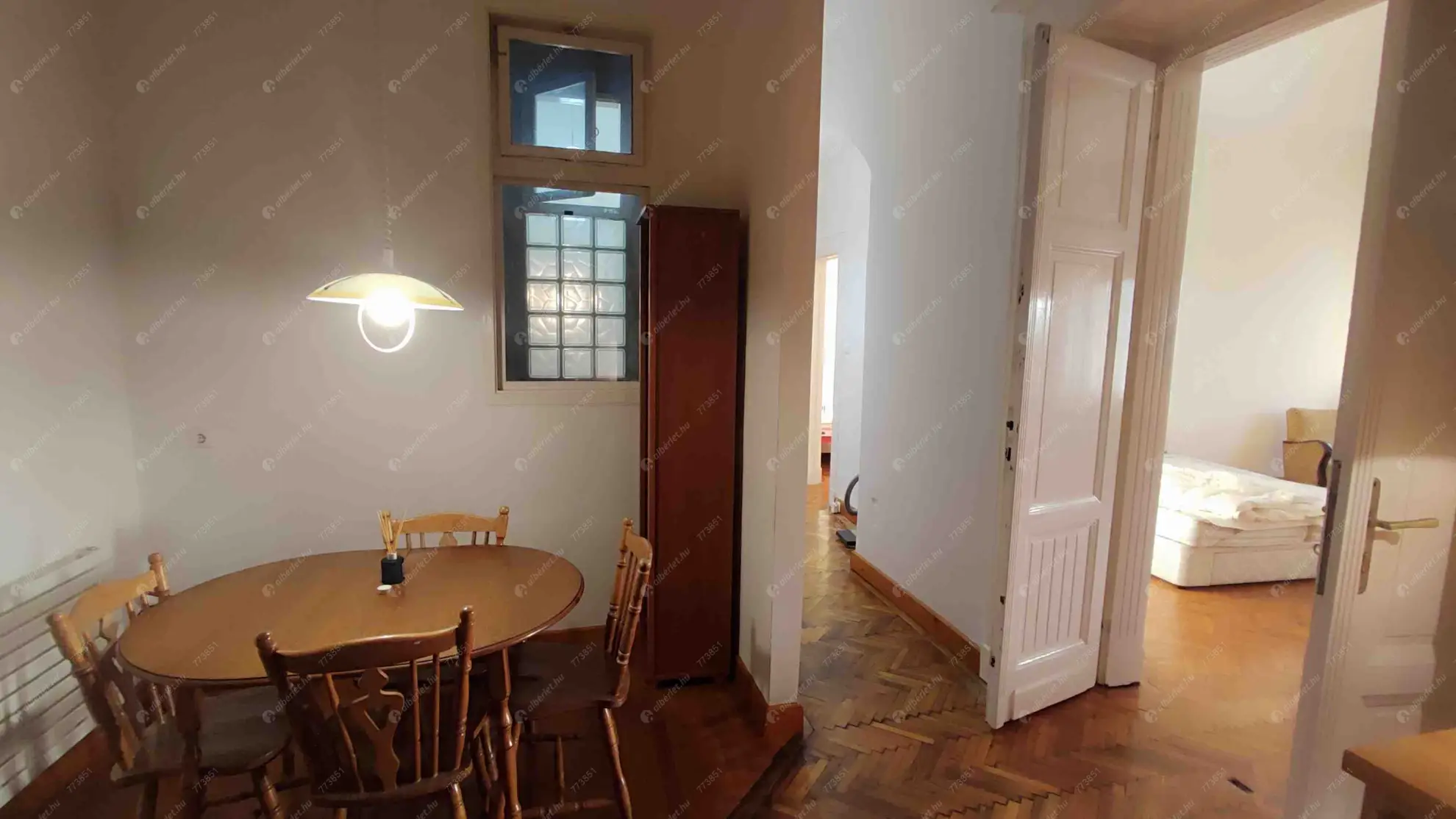 Kiadó albérlet 200000 Ft/hó áron: Budapest, VII. kerület  Klauzál tér. Mérete: 74 nm, 2 szobás | Alberlet.hu - 6638498