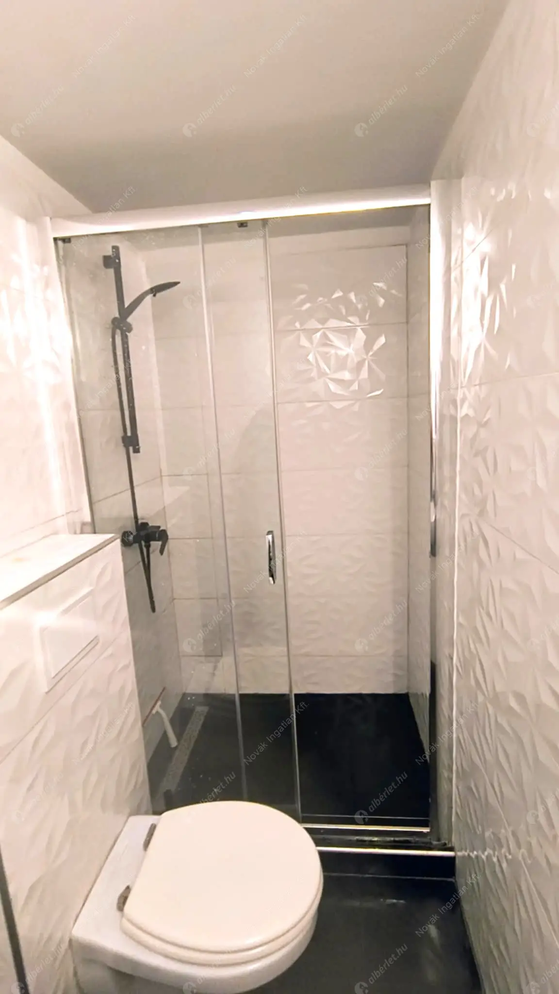 Kiadó albérlet 215000 Ft/hó áron: Budapest, VII. kerület  Lövölde tér. Mérete: 22 nm, 1 szobás | Alberlet.hu - 6575420