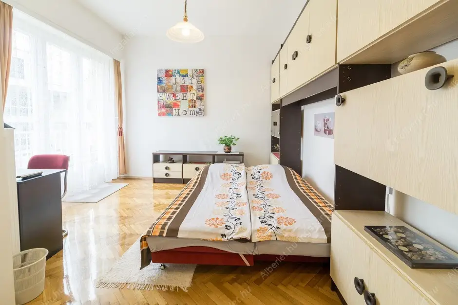 Kiadó albérlet 240000 Ft/hó áron: Budapest, VII. kerület  Madách Imre tér. Mérete: 30 nm, 1 szobás | Alberlet.hu - 6580372