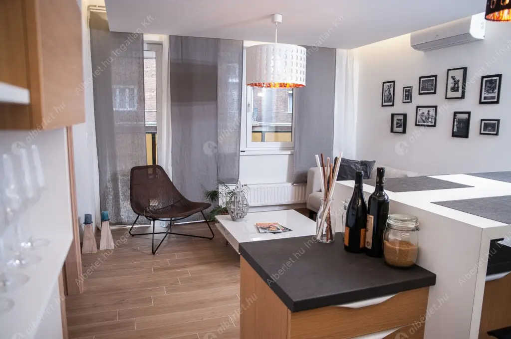 Kiadó albérlet 408000 Ft/hó áron: Budapest, VII. kerület  Madách Imre tér. Mérete: 59 nm, 2 szobás | Alberlet.hu - 6517397