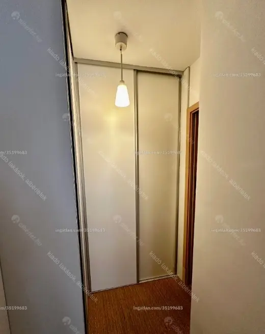 Kiadó albérlet 360000 Ft/hó áron: Budapest, VII. kerület  Madách Imre tér. Mérete: 60 nm, 2 szobás | Alberlet.hu - 6647844