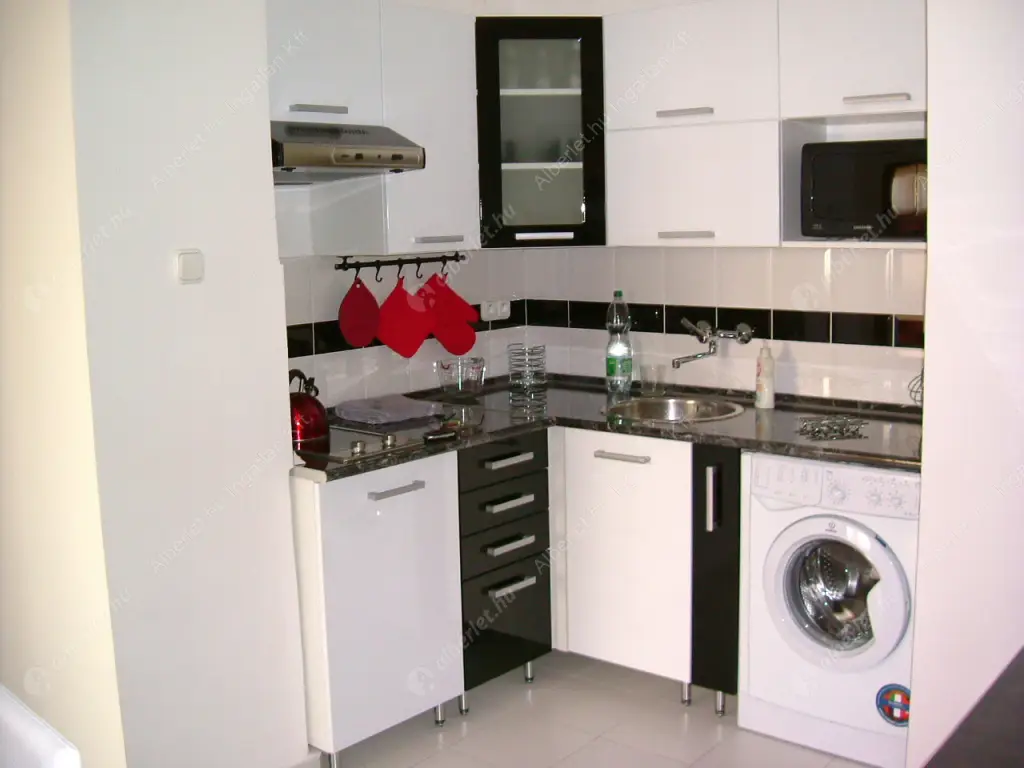 Kiadó albérlet 280000 Ft/hó áron: Budapest, VII. kerület  Madách Imre út. Mérete: 52 nm, 2 szobás | Alberlet.hu - 6557990