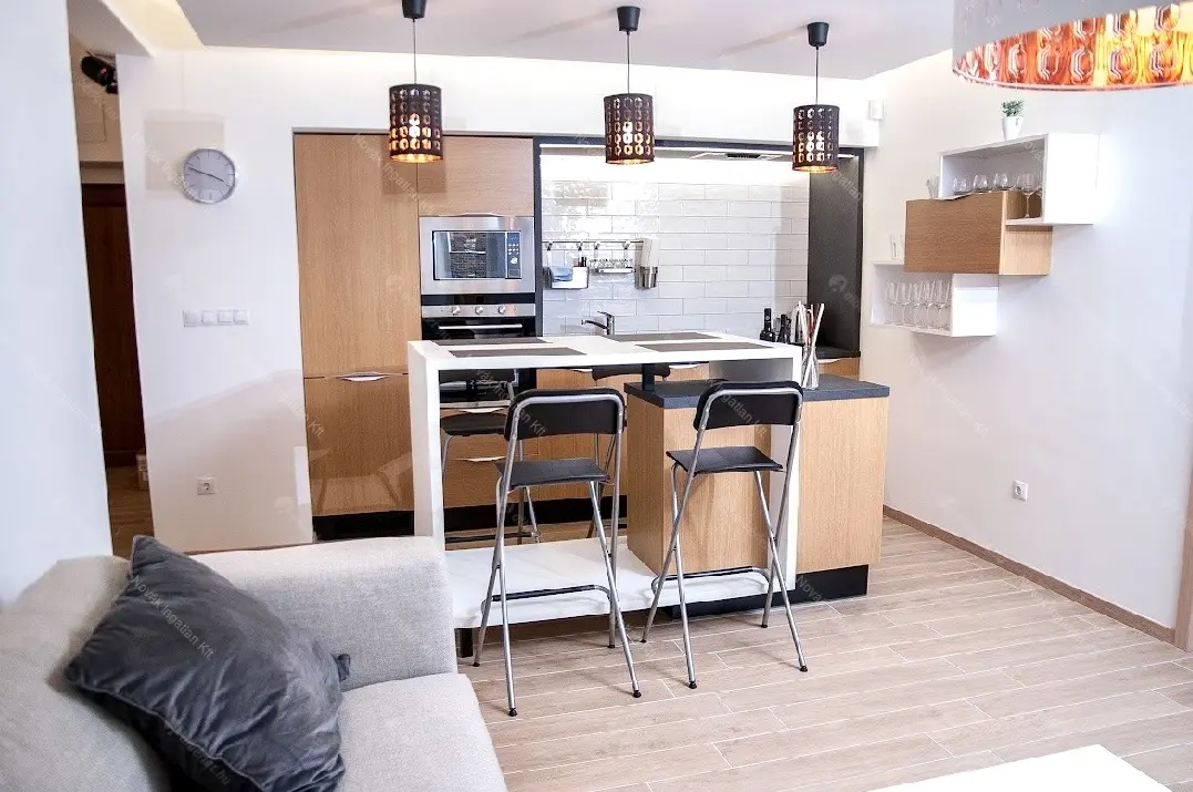 Kiadó albérlet 360000 Ft/hó áron: Budapest, VII. kerület  Madách Imre út. Mérete: 60 nm, 3 szobás | Alberlet.hu - 6646890