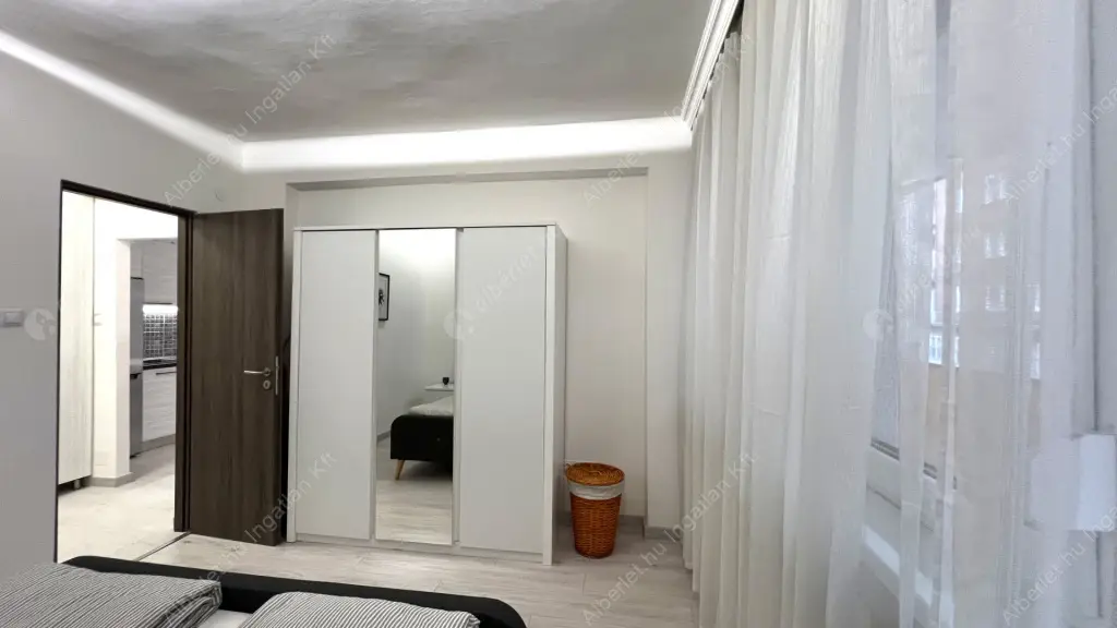 Kiadó albérlet 370000 Ft/hó áron: Budapest, VII. kerület  Madách Imre út. Mérete: 70 nm, 2 szobás | Alberlet.hu - 6591315