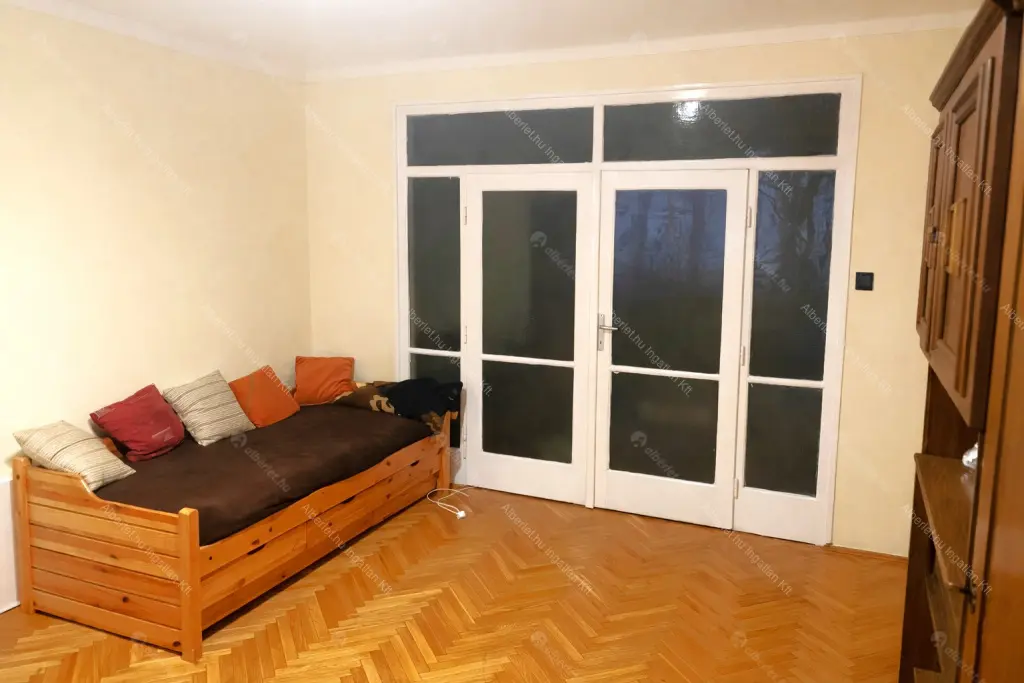 Kiadó albérlet 295000 Ft/hó áron: Budapest, VII. kerület  Madách Imre út. Mérete: 73 nm, 2 szobás | Alberlet.hu - 6703302