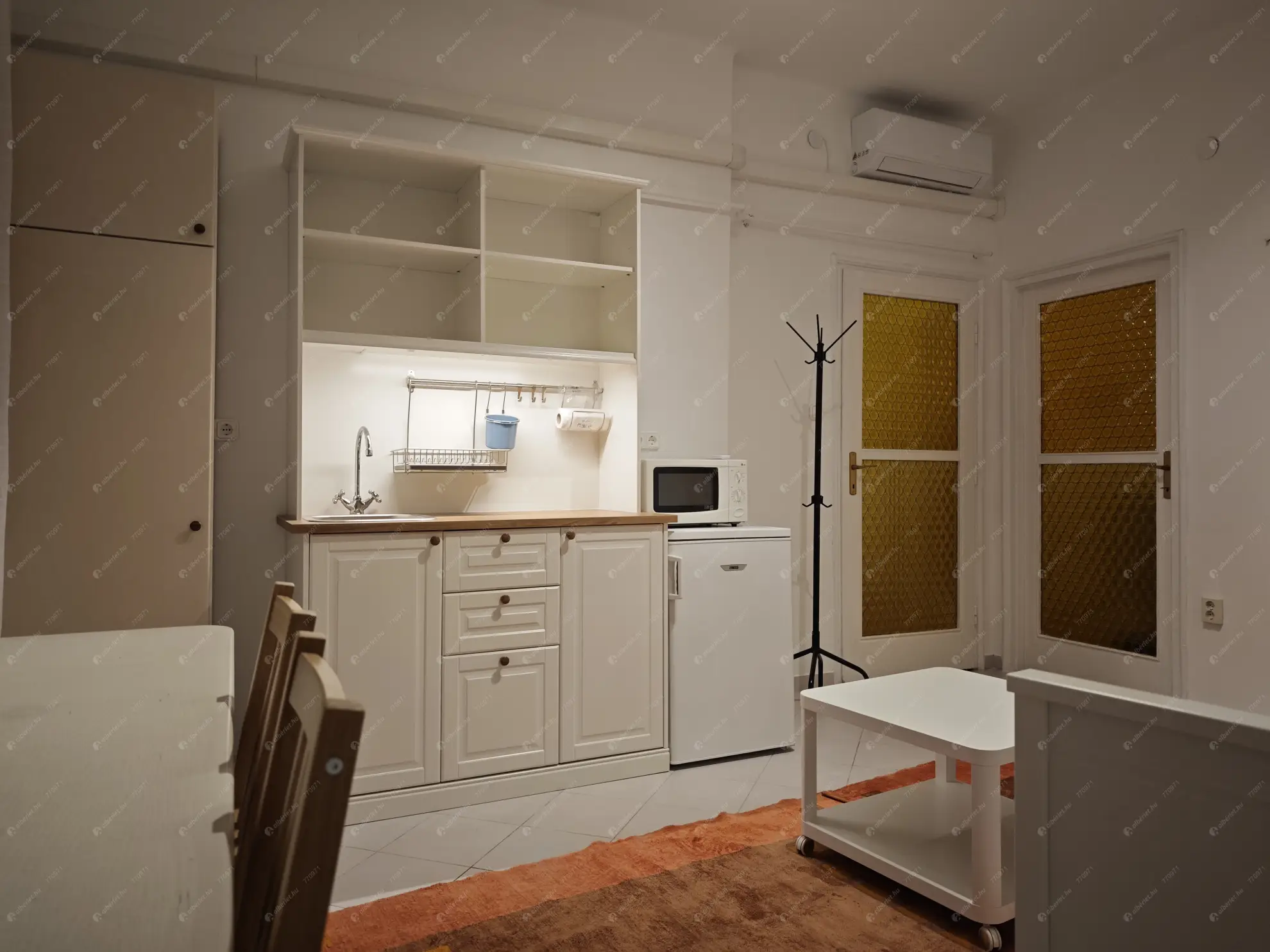 Kiadó albérlet 160000 Ft/hó áron: Budapest, VII. kerület   Madách Imre utca . Mérete: 78 nm, 2 szobás | Alberlet.hu - 6581949