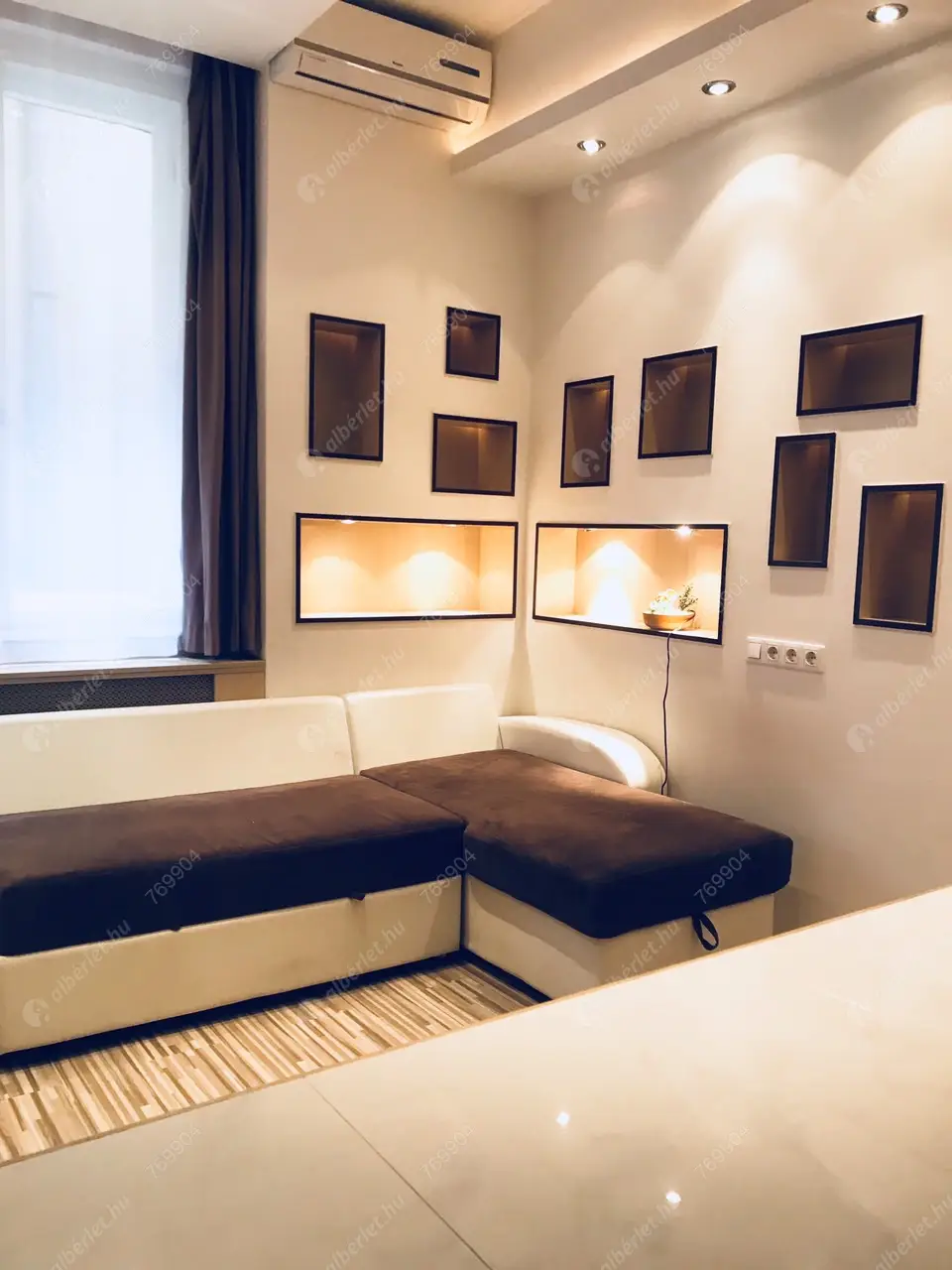 Kiadó albérlet 230000 Ft/hó áron: Budapest, VII. kerület  Madách tér. Mérete: 27 nm, 1 szobás | Alberlet.hu - 6563221