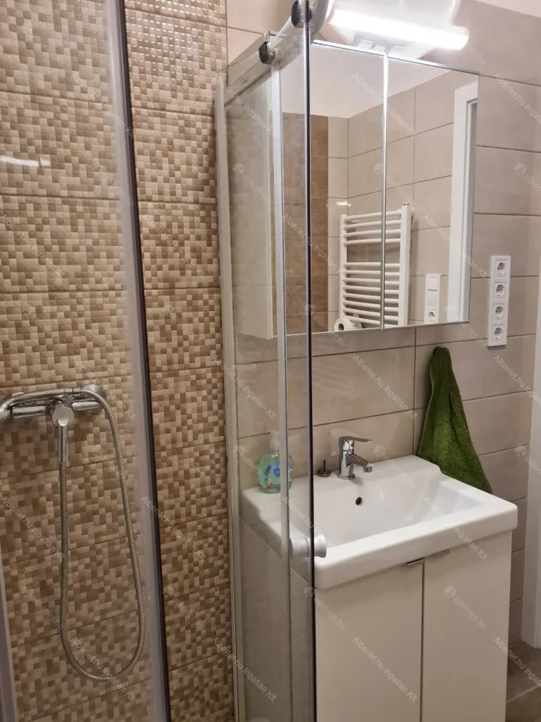 Kiadó albérlet 280000 Ft/hó áron: Budapest, VII. kerület  Marek József utca. Mérete: 50 nm, 2 szobás | Alberlet.hu - 6660729