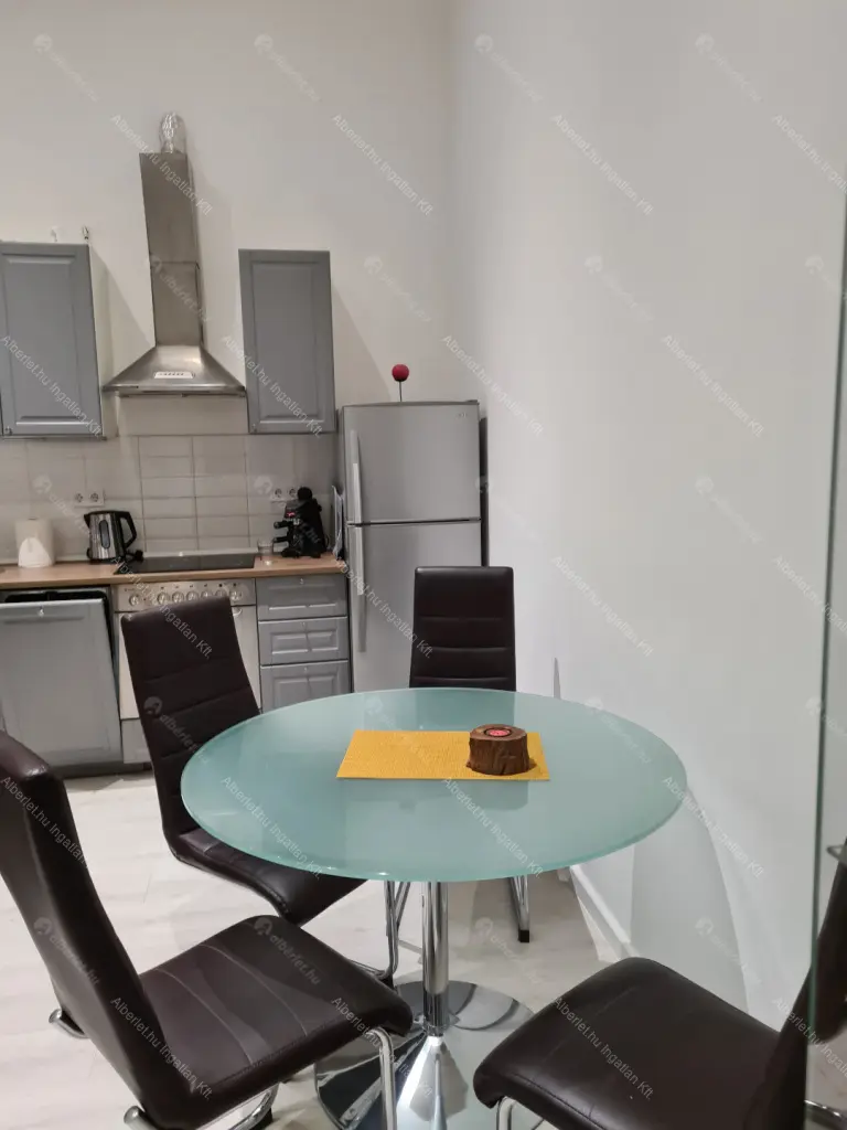 Kiadó albérlet 280000 Ft/hó áron: Budapest, VII. kerület  Marek József utca. Mérete: 50 nm, 2 szobás | Alberlet.hu - 6662700