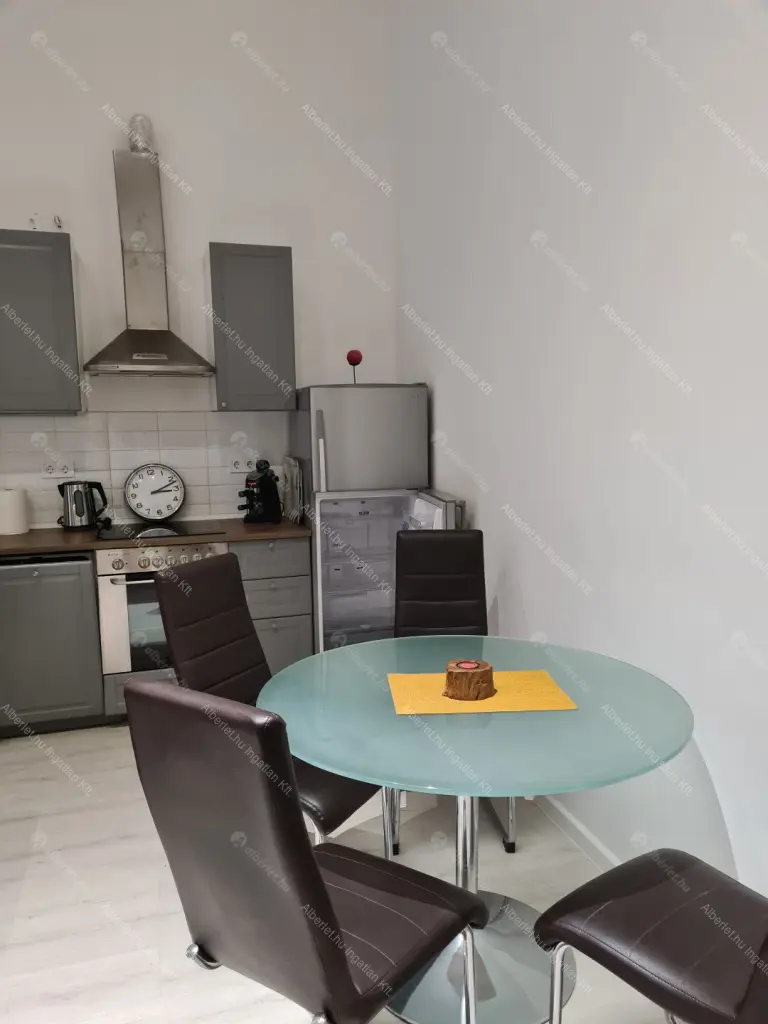 Kiadó albérlet 280000 Ft/hó áron: Budapest, VII. kerület  Marek József utca. Mérete: 50 nm, 2 szobás | Alberlet.hu - 6662701