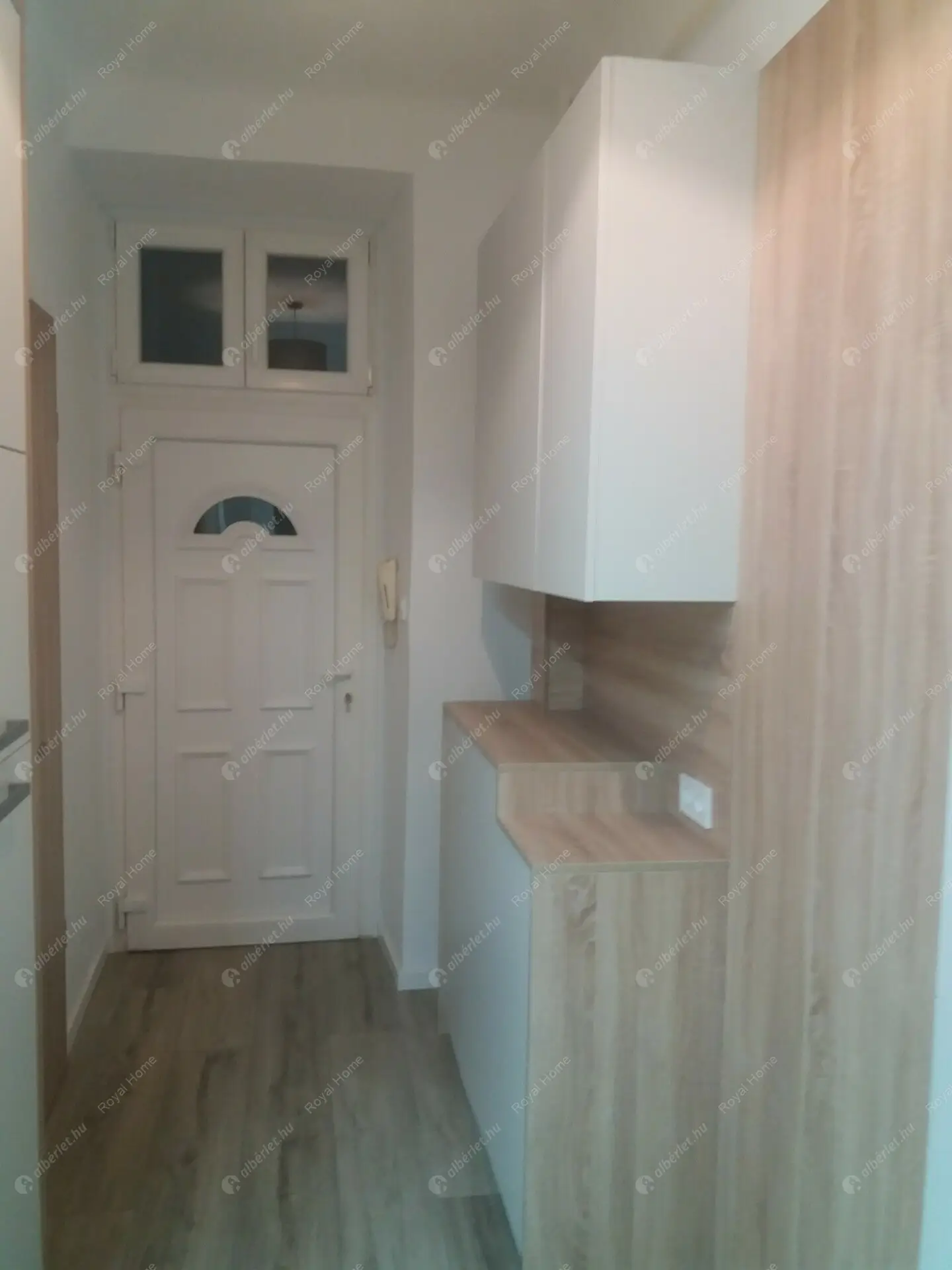 Kiadó albérlet 220000 Ft/hó áron: Budapest, VII. kerület  Murányi utca. Mérete: 30 nm, 1 szobás | Alberlet.hu - 5877413