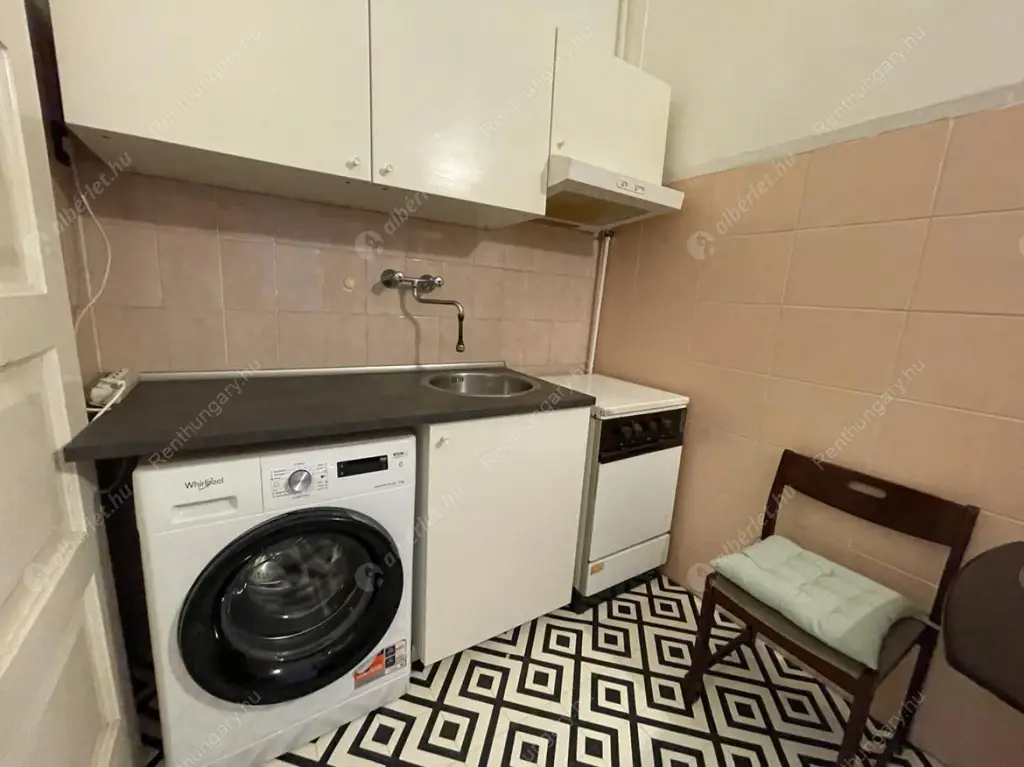 Kiadó albérlet 165000 Ft/hó áron: Budapest, VII. kerület  Murányi utca. Mérete: 30 nm, 1 szobás | Alberlet.hu - 6464940