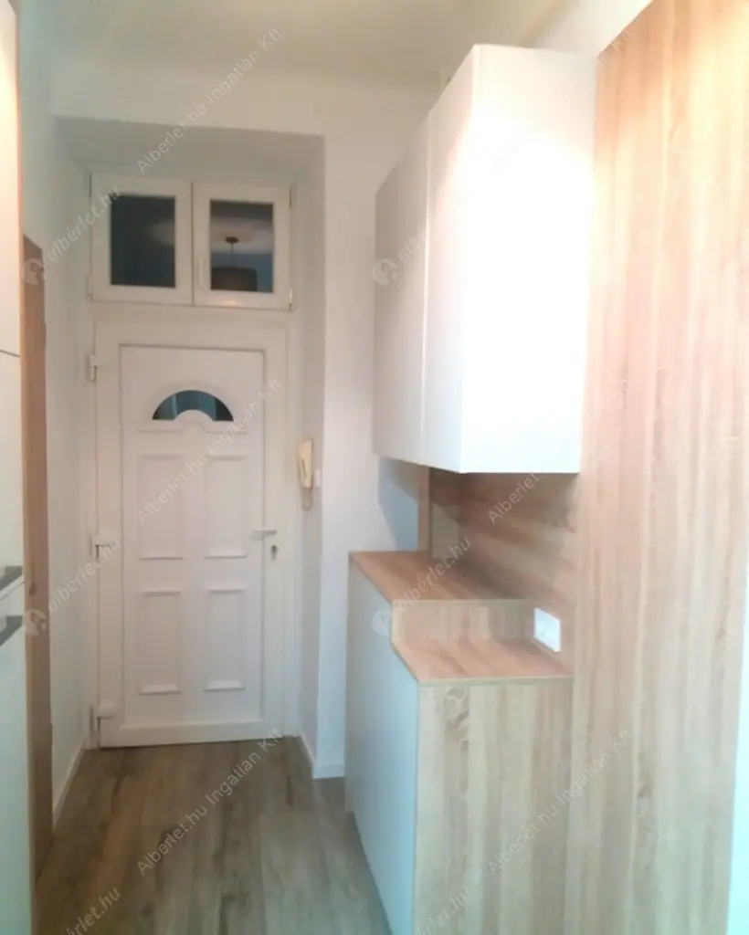 Kiadó albérlet 210000 Ft/hó áron: Budapest, VII. kerület  Murányi utca. Mérete: 30 nm, 1 szobás | Alberlet.hu - 6604520