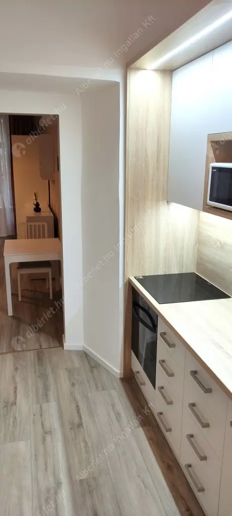 Kiadó albérlet 210000 Ft/hó áron: Budapest, VII. kerület  Murányi utca. Mérete: 30 nm, 1 szobás | Alberlet.hu - 6604522