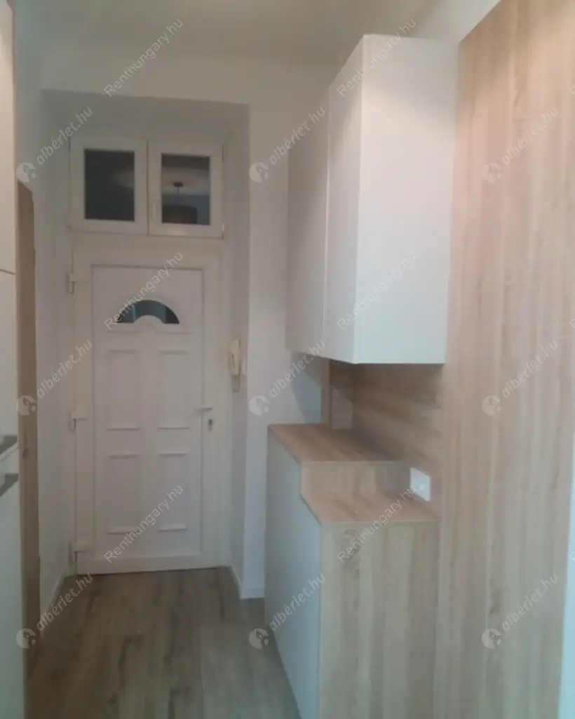 Kiadó albérlet 220000 Ft/hó áron: Budapest, VII. kerület  Murányi utca. Mérete: 30 nm, 1 szobás | Alberlet.hu - 6622119