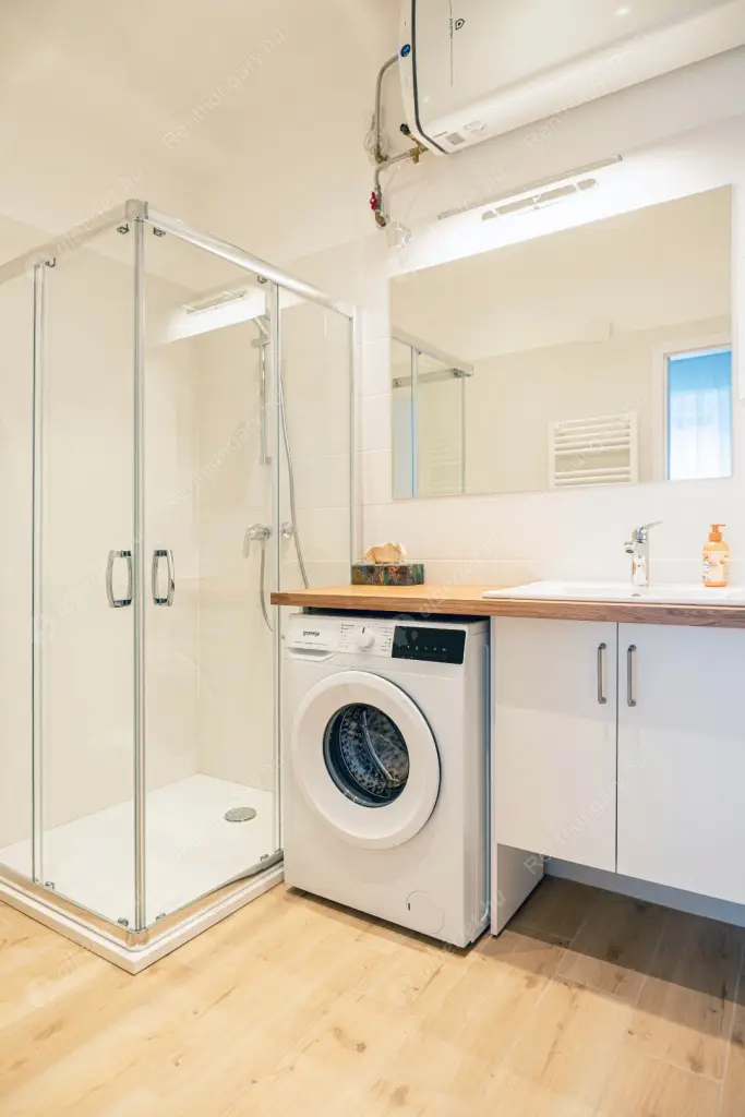 Kiadó albérlet 280000 Ft/hó áron: Budapest, VII. kerület  Murányi utca. Mérete: 41 nm, 1 szobás | Alberlet.hu - 6554717