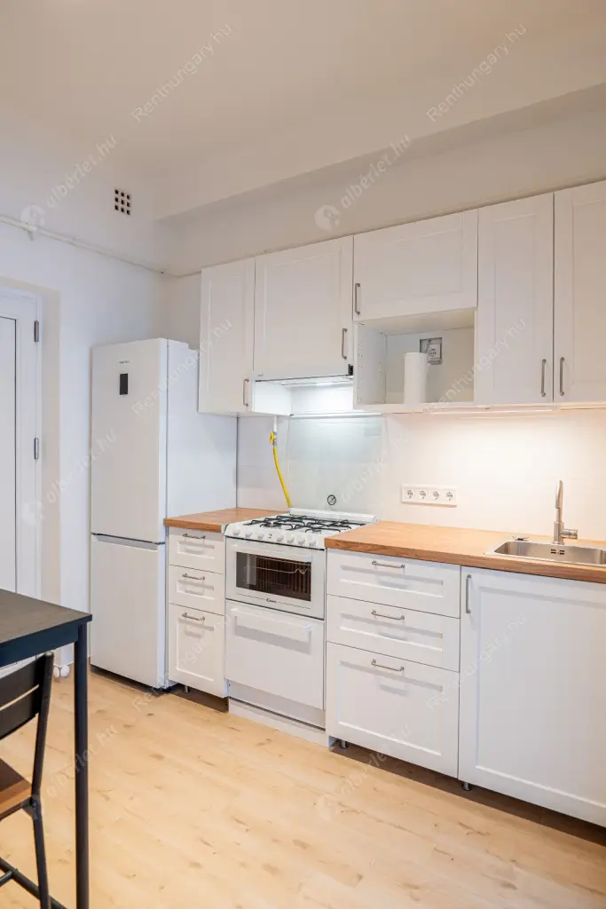 Kiadó albérlet 280000 Ft/hó áron: Budapest, VII. kerület  Murányi utca. Mérete: 41 nm, 1 szobás | Alberlet.hu - 6554725