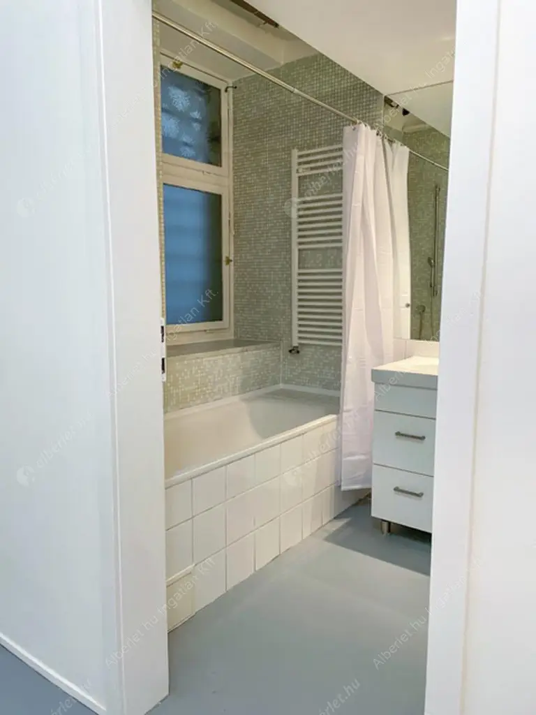 Kiadó albérlet 300000 Ft/hó áron: Budapest, VII. kerület  Murányi utca. Mérete: 68 nm, 2 szobás | Alberlet.hu - 6613104