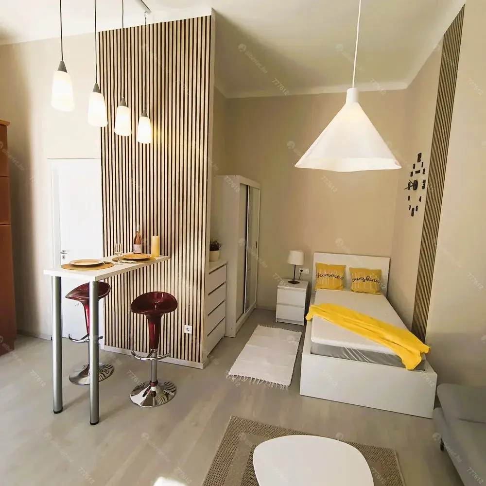 Kiadó albérlet 190000 Ft/hó áron: Budapest, VII. kerület  Nefelejcs . Mérete: 30 nm, 1 szobás | Alberlet.hu - 6706933