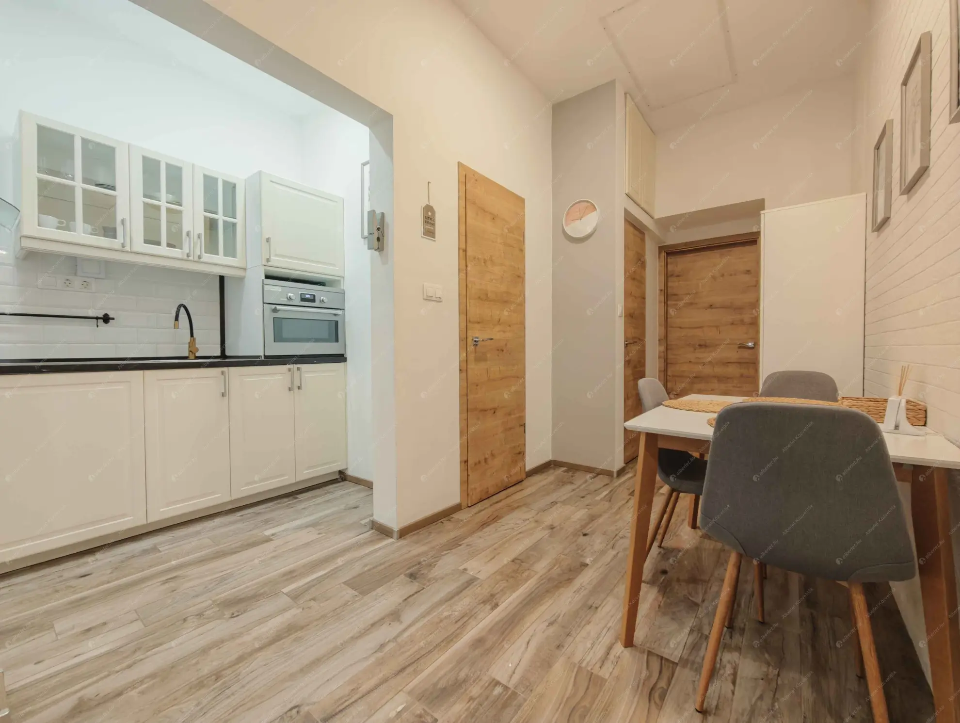 Kiadó albérlet 210000 Ft/hó áron: Budapest, VII. kerület  Nefelejcs utca. Mérete: 32 nm, 1 szobás | Alberlet.hu - 6596093