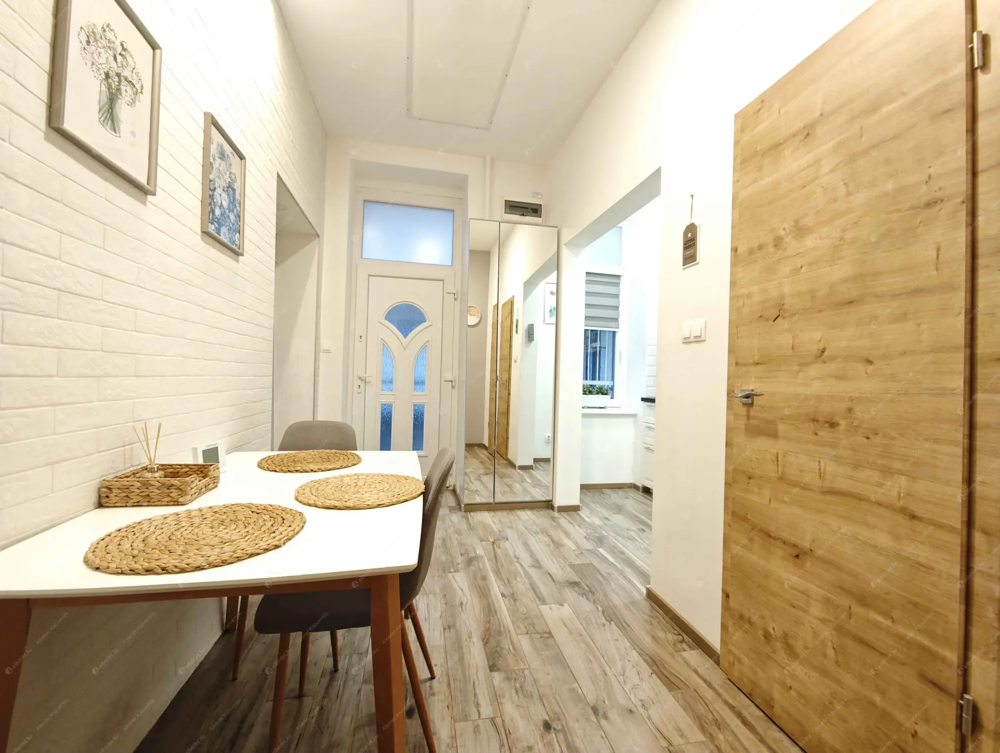 Kiadó albérlet 210000 Ft/hó áron: Budapest, VII. kerület  Nefelejcs utca. Mérete: 32 nm, 1 szobás | Alberlet.hu - 6596094