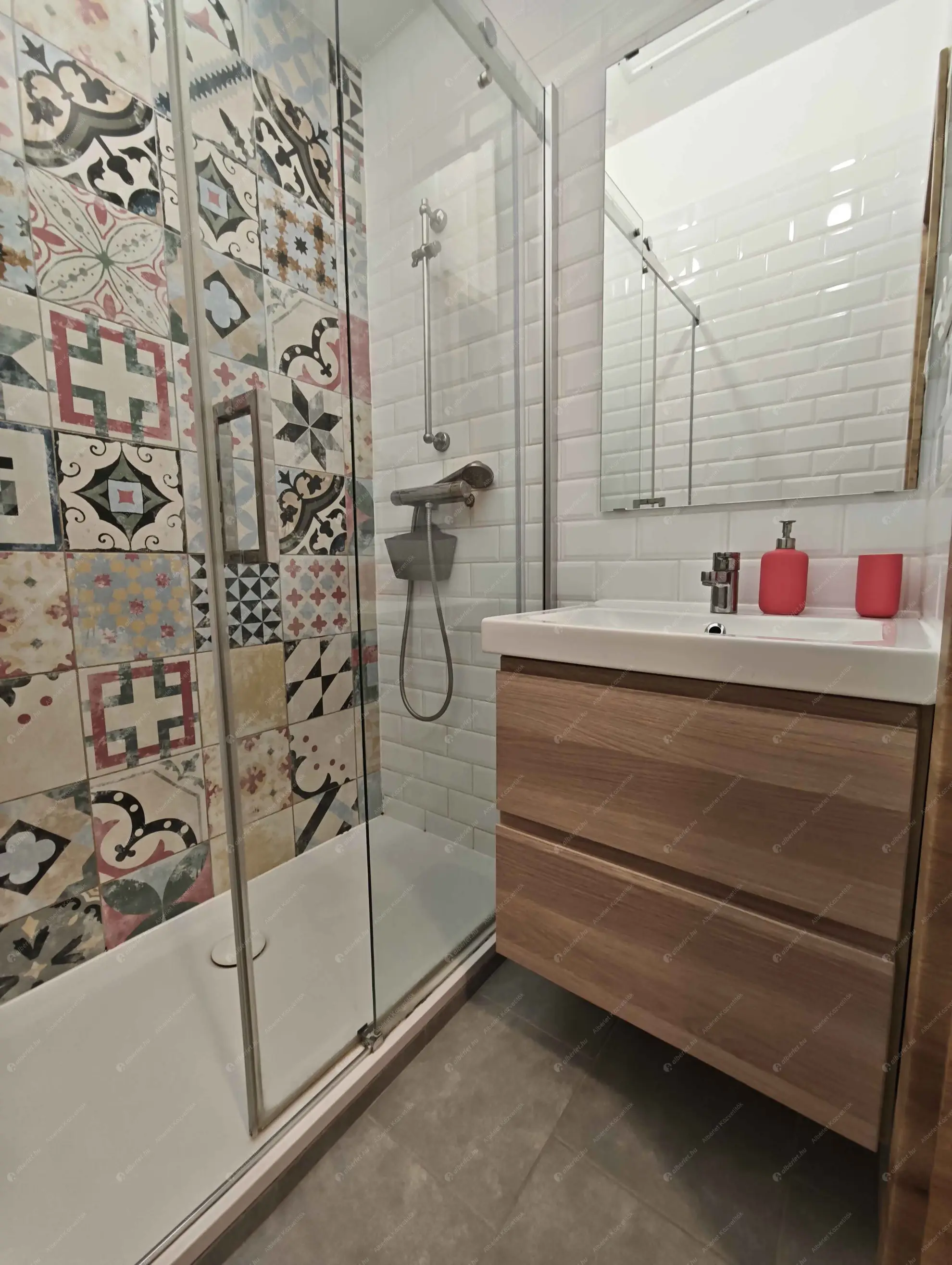 Kiadó albérlet 210000 Ft/hó áron: Budapest, VII. kerület  Nefelejcs utca. Mérete: 32 nm, 1 szobás | Alberlet.hu - 6596097