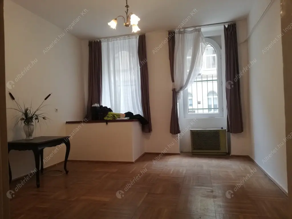 Kiadó albérlet 188000 Ft/hó áron: Budapest, VII. kerület  Nefelejcs utca. Mérete: 35 nm, 1 szobás | Alberlet.hu - 6606347