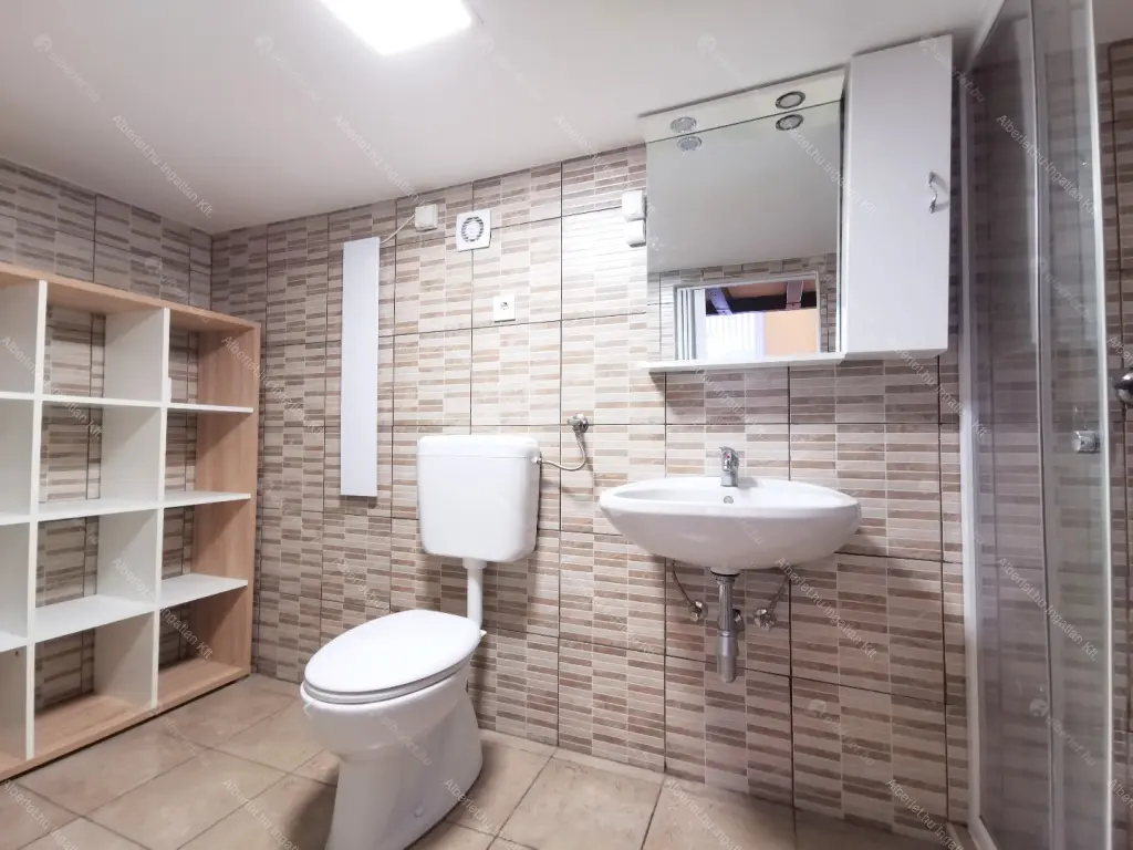 Kiadó albérlet 200000 Ft/hó áron: Budapest, VII. kerület  Nefelejcs utca. Mérete: 48 nm, 1 szobás | Alberlet.hu - 6705419