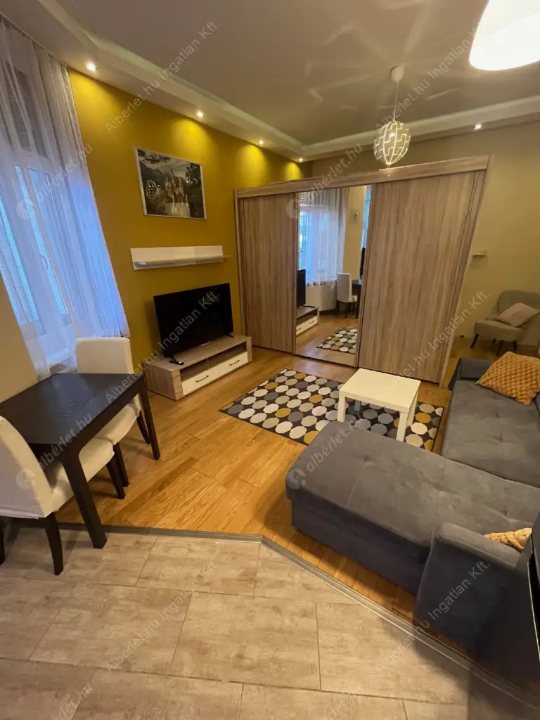 Kiadó albérlet 280000 Ft/hó áron: Budapest, VII. kerület  Nyár utca. Mérete: 49 nm, 2 szobás | Alberlet.hu - 6621003
