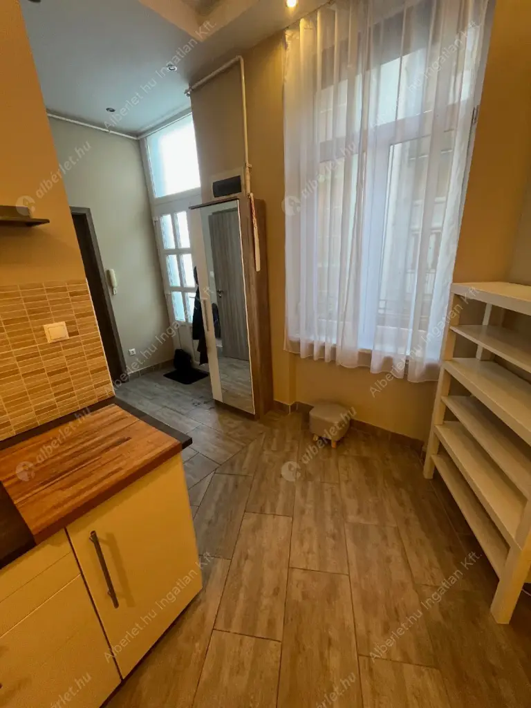 Kiadó albérlet 280000 Ft/hó áron: Budapest, VII. kerület  Nyár utca. Mérete: 49 nm, 2 szobás | Alberlet.hu - 6621009