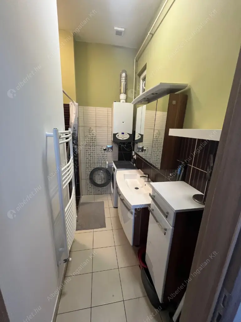 Kiadó albérlet 280000 Ft/hó áron: Budapest, VII. kerület  Nyár utca. Mérete: 49 nm, 2 szobás | Alberlet.hu - 6621010