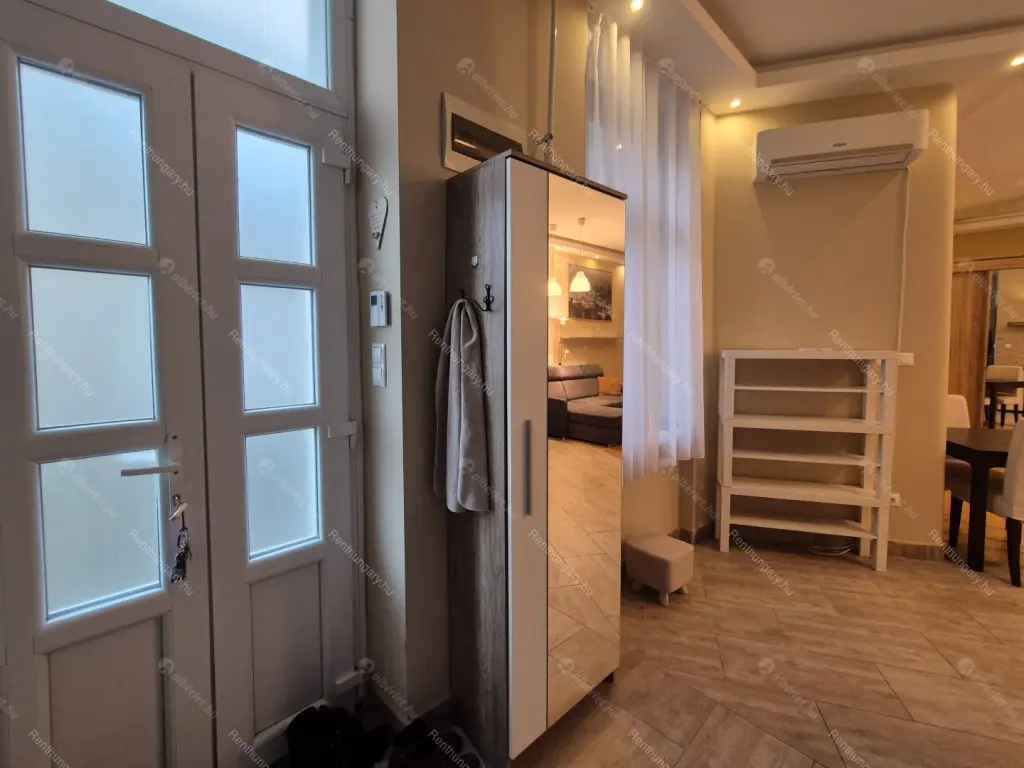 Kiadó albérlet 280000 Ft/hó áron: Budapest, VII. kerület  Nyár utca. Mérete: 49 nm, 2 szobás | Alberlet.hu - 6642645