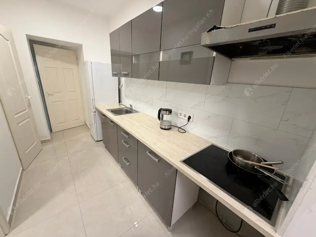Kiadó albérlet 300000 Ft/hó áron: Budapest, VII. kerület  Osvát utca. Mérete: 62 nm, 2 szobás | Alberlet.hu - 6568271