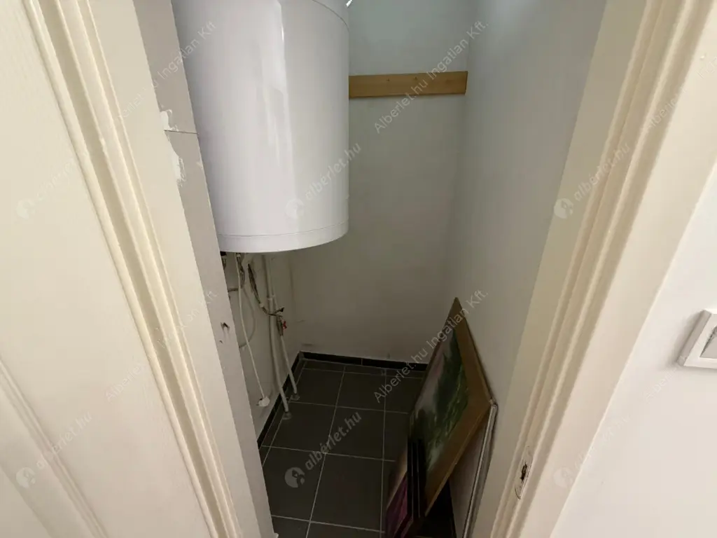 Kiadó albérlet 300000 Ft/hó áron: Budapest, VII. kerület  Osvát utca. Mérete: 62 nm, 2 szobás | Alberlet.hu - 6568272