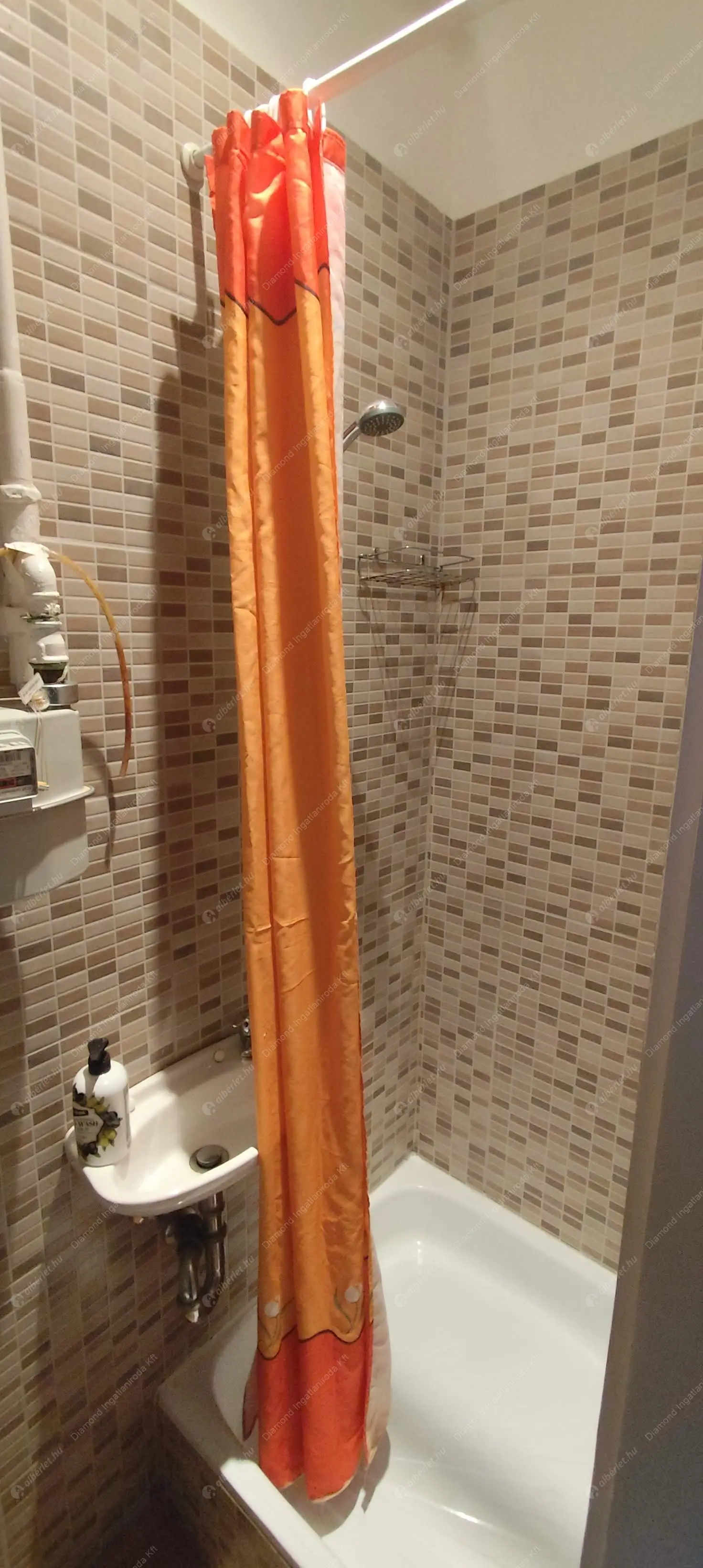 Kiadó albérlet 170000 Ft/hó áron: Budapest, VII. kerület  Peterdy utca. Mérete: 30 nm, 1 szobás | Alberlet.hu - 6573841