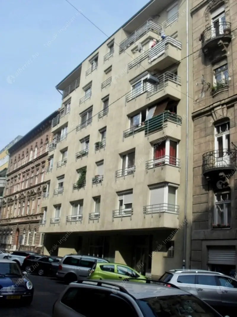 Kiadó albérlet 225000 Ft/hó áron: Budapest, VII. kerület  Peterdy utca. Mérete: 47 nm, 2 szobás | Alberlet.hu - 6620493