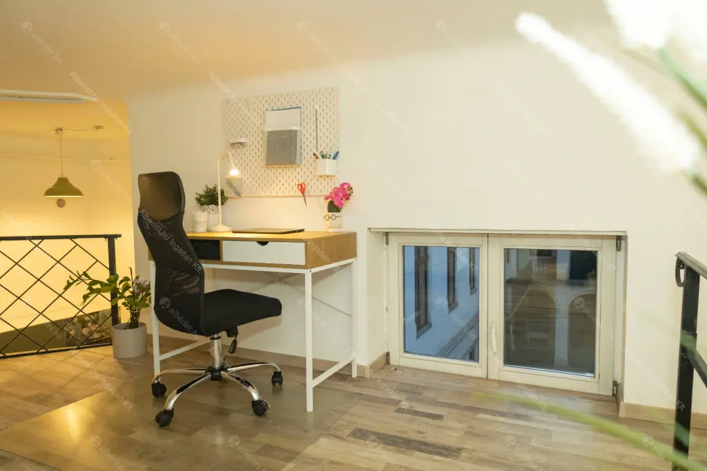 Kiadó albérlet 260000 Ft/hó áron: Budapest, VII. kerület  Peterdy utca. Mérete: 60 nm, 1 szobás | Alberlet.hu - 6678200