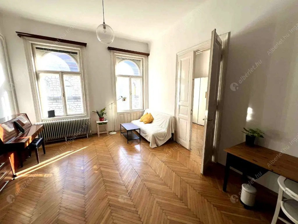 Kiadó albérlet 240000 Ft/hó áron: Budapest, VII. kerület  Péterfy Sándor utca. Mérete: 60 nm, 2 szobás | Alberlet.hu - 6599410
