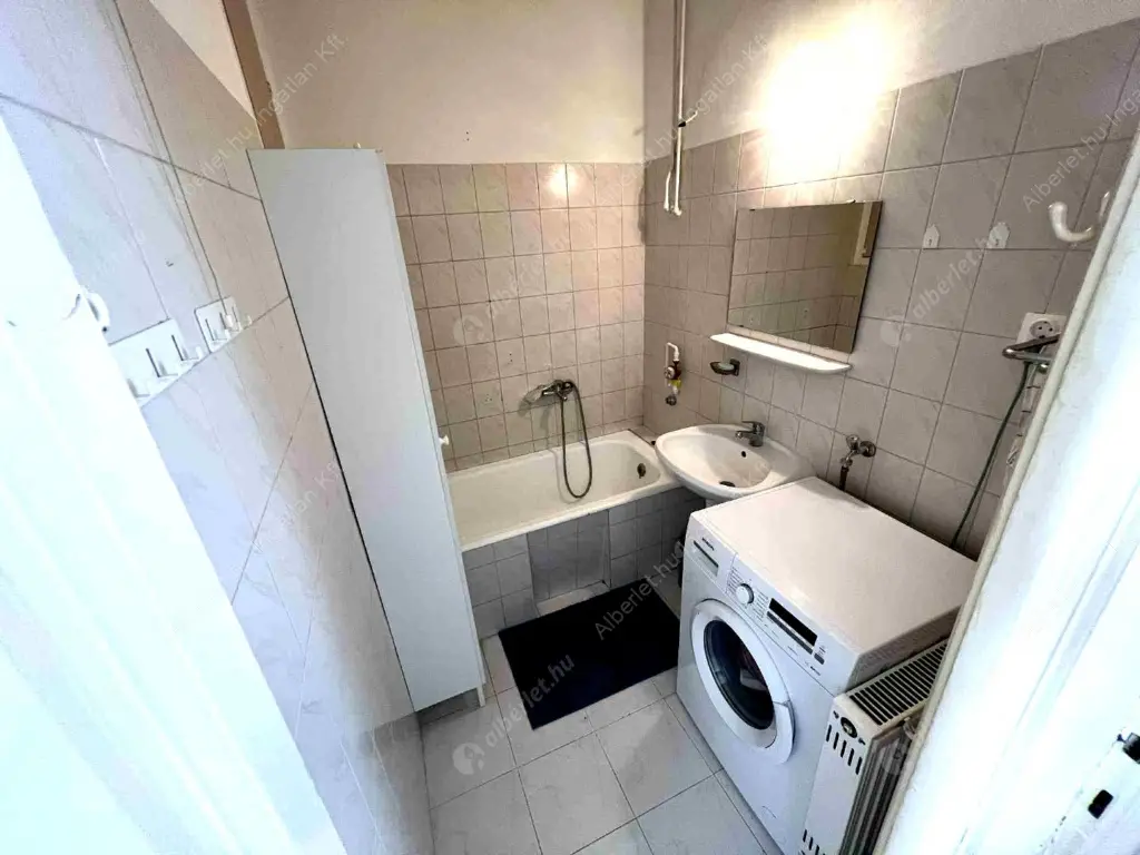Kiadó albérlet 240000 Ft/hó áron: Budapest, VII. kerület  Péterfy Sándor utca. Mérete: 60 nm, 2 szobás | Alberlet.hu - 6599412