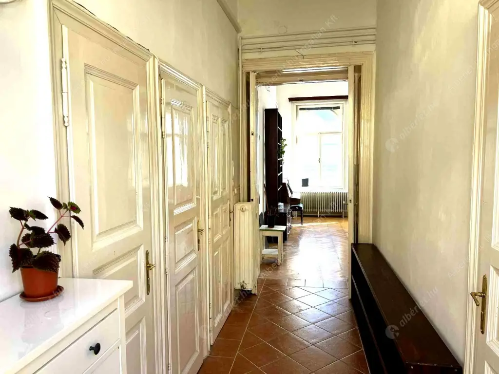 Kiadó albérlet 240000 Ft/hó áron: Budapest, VII. kerület  Péterfy Sándor utca. Mérete: 60 nm, 2 szobás | Alberlet.hu - 6599414