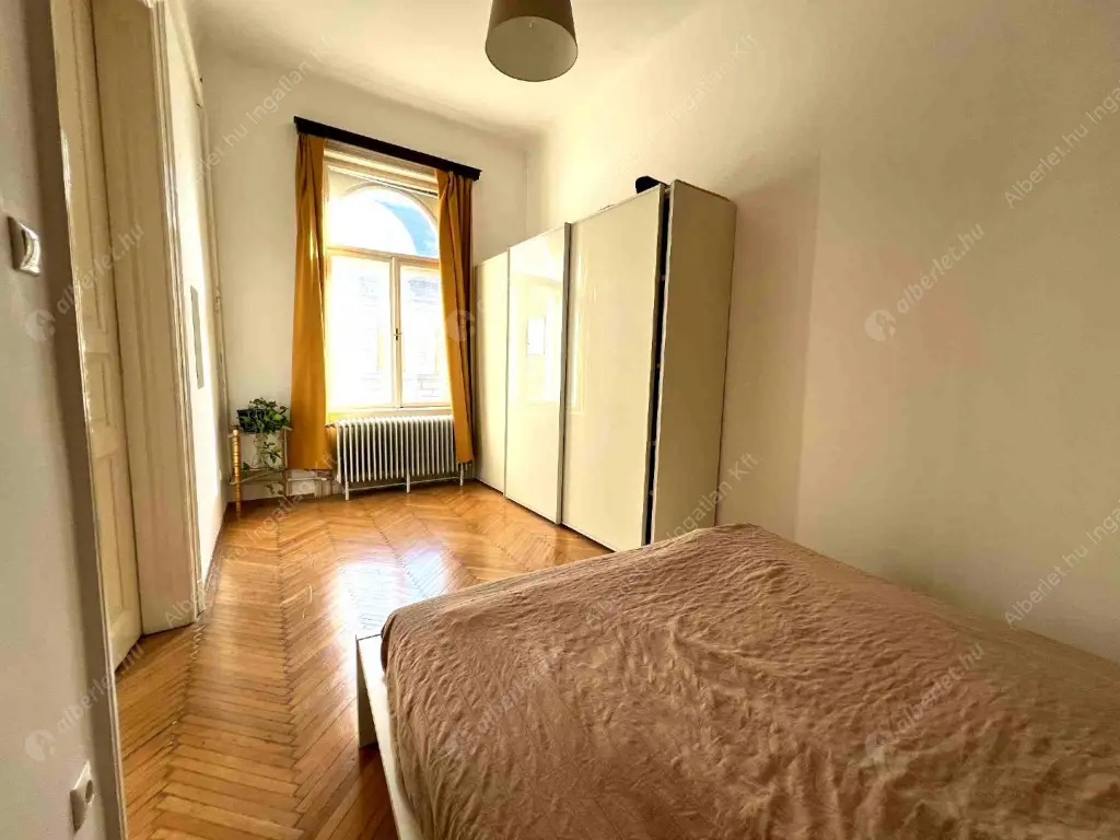 Kiadó albérlet 240000 Ft/hó áron: Budapest, VII. kerület  Péterfy Sándor utca. Mérete: 60 nm, 2 szobás | Alberlet.hu - 6599418