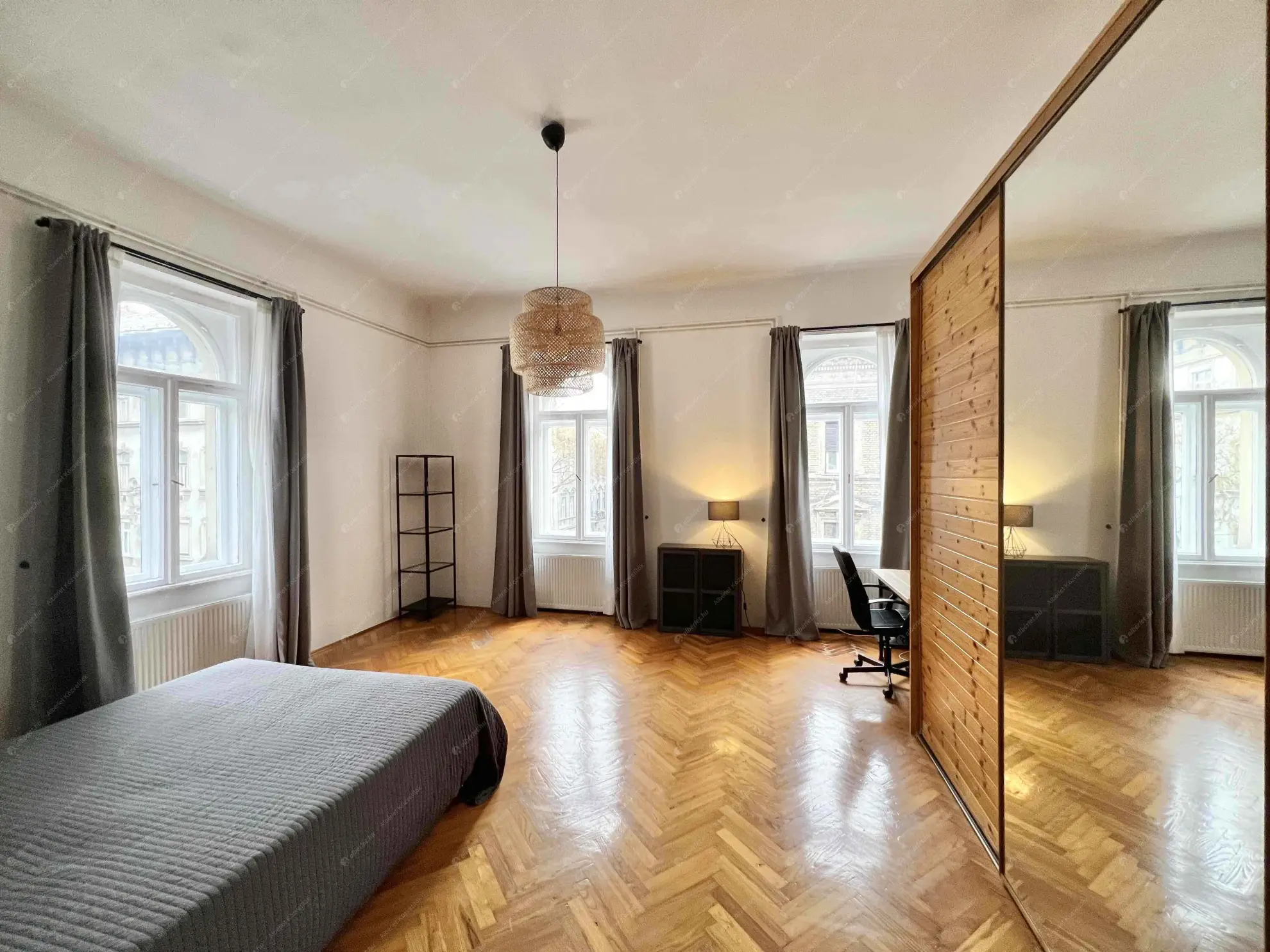 Kiadó albérlet 260000 Ft/hó áron: Budapest, VII. kerület  Péterfy Sándor utca. Mérete: 70 nm, 2 szobás | Alberlet.hu - 6631132