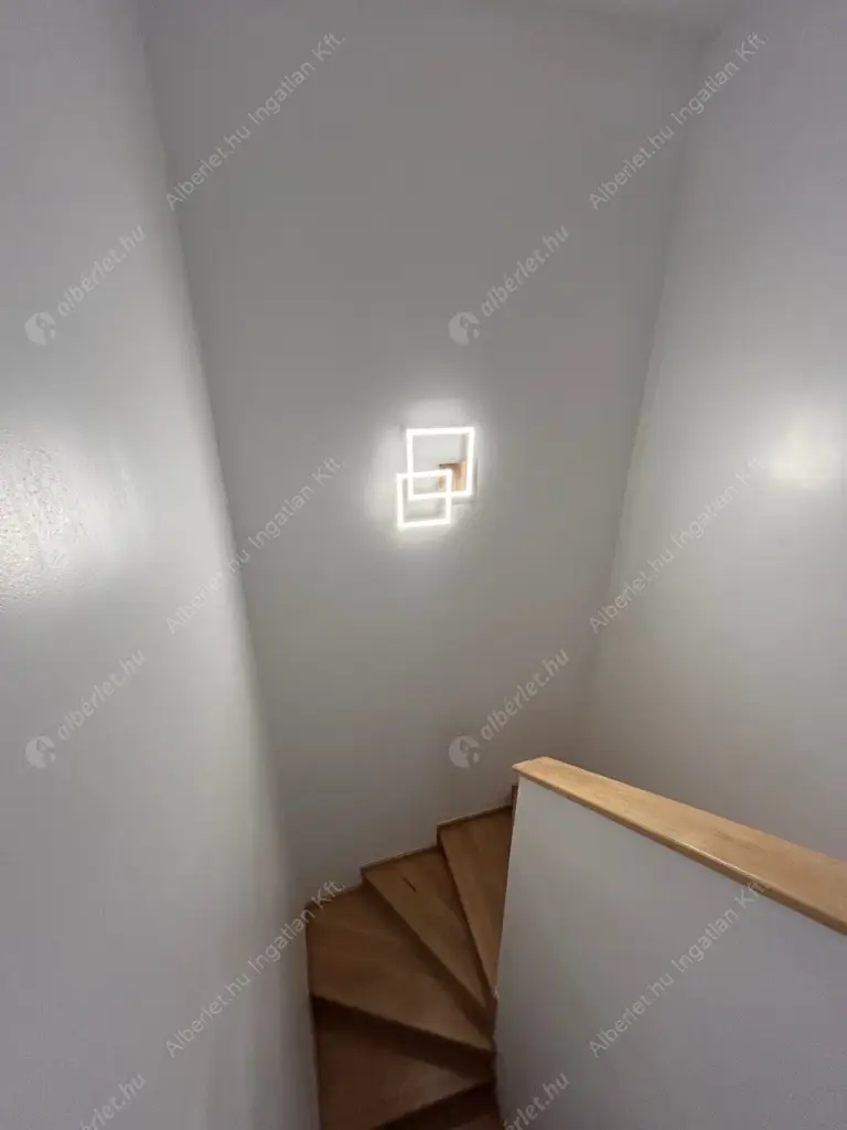 Kiadó albérlet 430000 Ft/hó áron: Budapest, VII. kerület  Péterfy Sándor utca. Mérete: 78 nm, 2 szobás | Alberlet.hu - 6580571