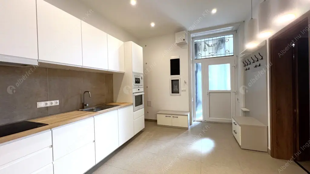 Kiadó albérlet 399000 Ft/hó áron: Budapest, VII. kerület  Péterfy Sándor utca. Mérete: 88 nm, 3 szobás | Alberlet.hu - 6561951