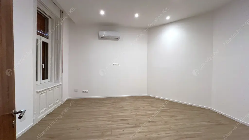 Kiadó albérlet 399000 Ft/hó áron: Budapest, VII. kerület  Péterfy Sándor utca. Mérete: 88 nm, 3 szobás | Alberlet.hu - 6561953